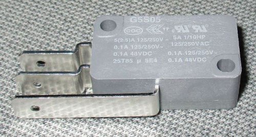 Mikrospínač DIN (1761940200.jpg)