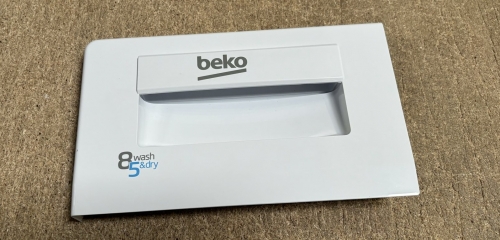 Čelo násypky HTV8716X0 (8bcde274-a1b4-489f-b8b5-811761953f49.jpeg)