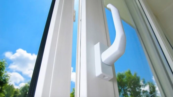 டினீப்பரில் ஜன்னல்களை தெளிவாகவும் ஸ்டைலாகவும் சுத்தம் செய்வது எப்படி?